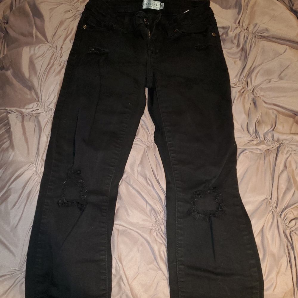 Black mid jeans